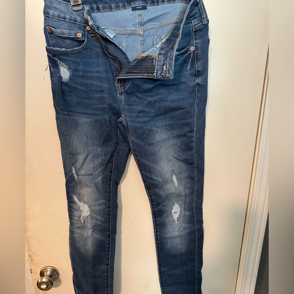 Men’s Aeropostale distressed skinny jeans sz 32x32